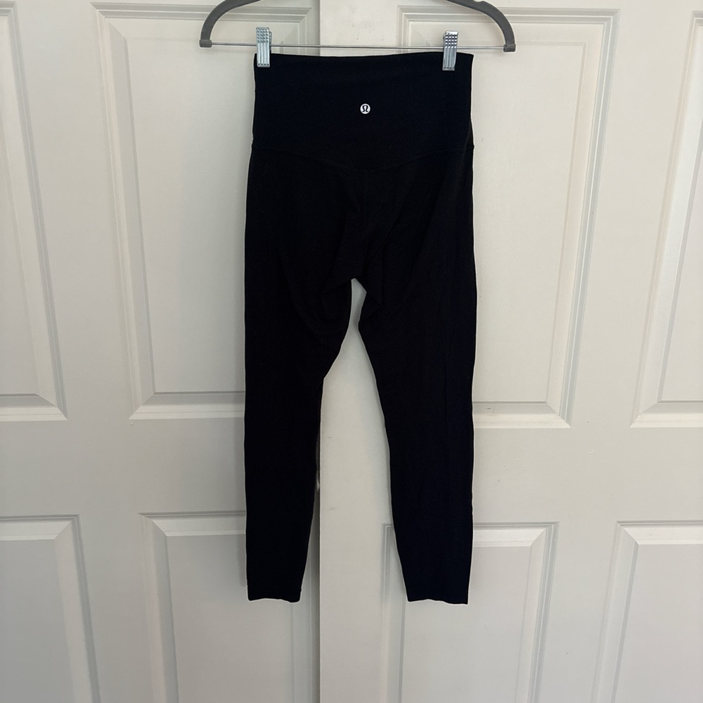 Black Aligns - image 1